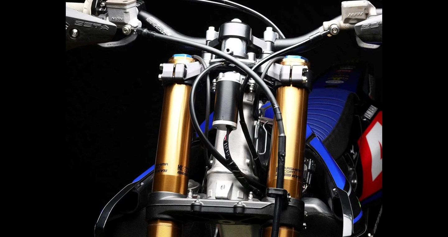 Yamaha thử nghiệm hệ thống lái trợ lực điện cho xe máy